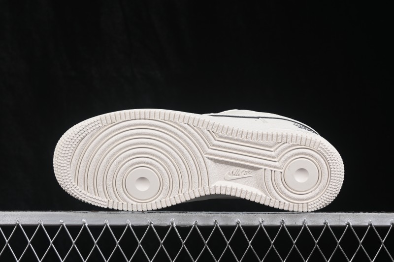 Nike Air Force 1 '07 Low Basketball Shoes with Full-Length Air Cushion - MM3399-828