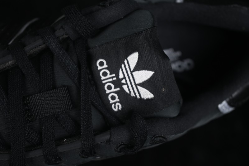 Adidas Originals Adiracer Low-Top Running Shoes with Retro Street Style - JS0286