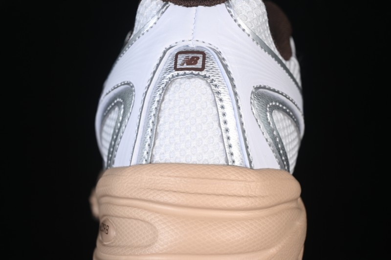 New Balance 740 Series Retro Dad Sneakers for Running and Casual Wear - U740IQ2
