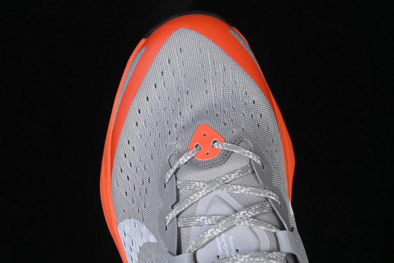 Nike ACG Zegama Trail Running Shoes with Breathable Cushioning and Durable Traction - HV8113-100