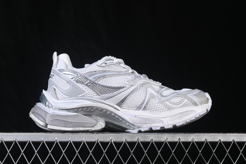 Balenciaga Runner 2 Nylon Retro Sneakers with Athletic Cushioning - W3RXP9110