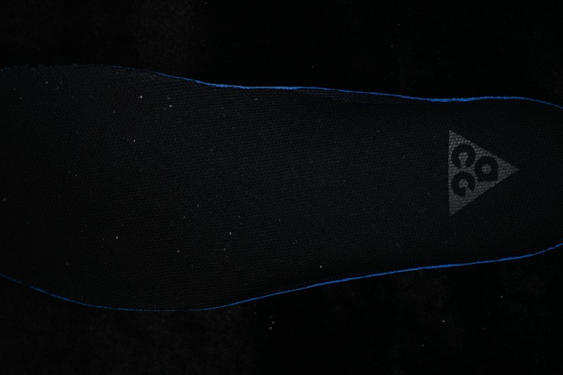 Nike ACG Zegama Trail Running Shoes with Cushioned React Foam and Grippy Rubber Outsole - HV8116-002