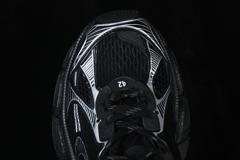 Balenciaga 3XL Charms Men Running Shoes with Cushioned Sole and Fashion-Forward Design - W3XCN1000