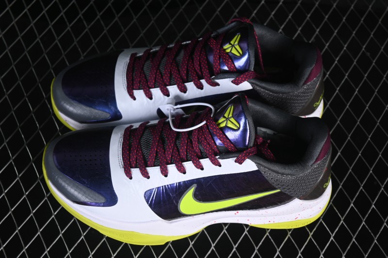 Nike Kobe 5 Chaos Professional Basketball Shoes with Aggressive Traction Pattern - CD4991-100