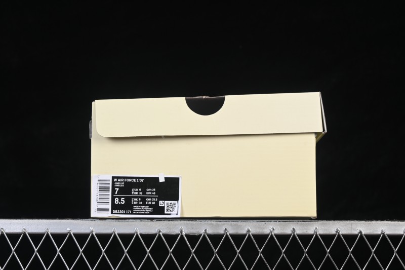 Nike Air Force 1 '07 Low Spring Field Hand-Drawn Casual Sneakers with Gradient Leather and Embroidery Details - DB3301-171