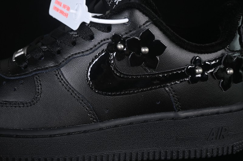 Nike Air Force 1 '07 Low Basketball Shoes with Full-Length Air Cushion - IR8637-001