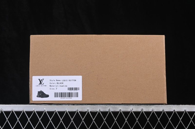 Louis Vuitton Tatic Runner Casual Running Shoes with Breathable Mesh and Lightweight Sole - Black