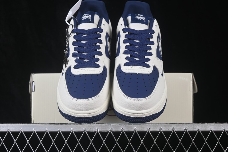 Nike Air Force 1'07 Low Low-Top Casual Sneakers - DW8806-027