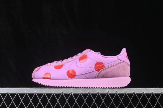 Nike Classic Cortez Leather Retro Running Shoes - IR1332-500