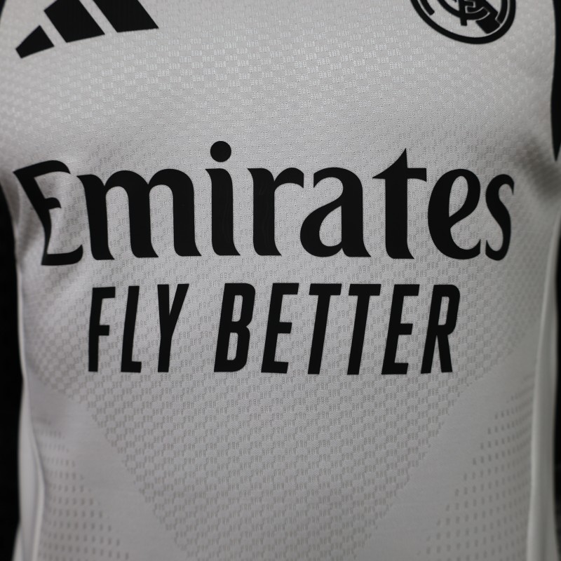 Player Version 26/27  Real Madrid CF Home White Jersey