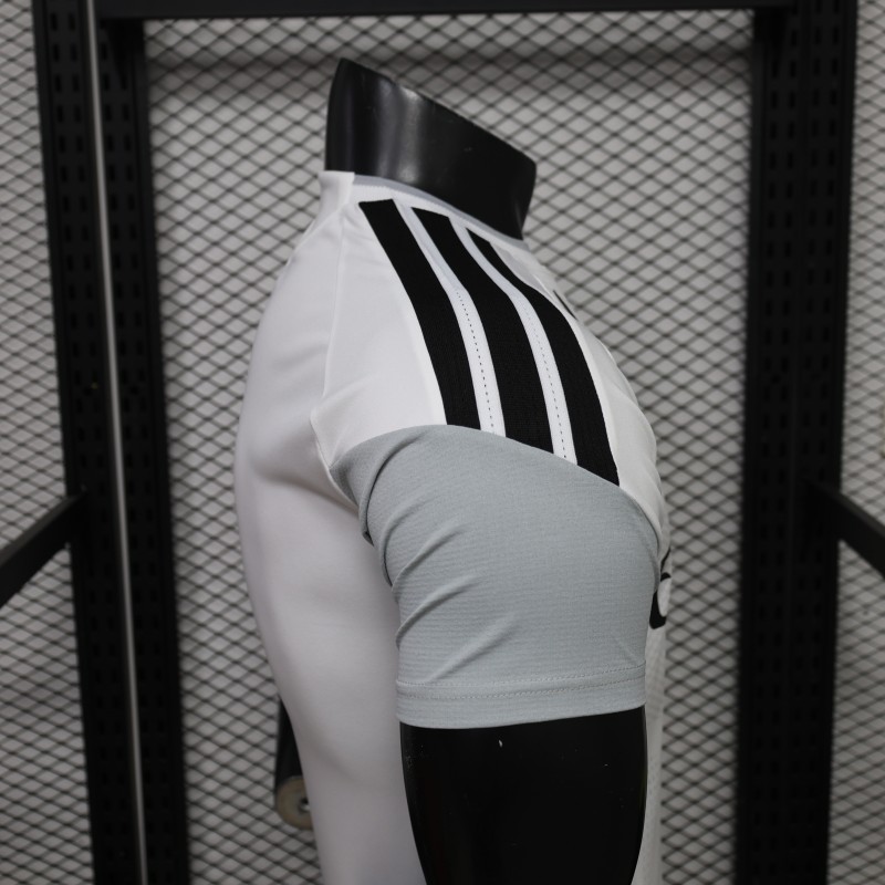 Player Version 26/27  Real Madrid CF Home White Jersey