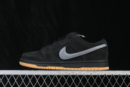 Nike SB Dunk Low Pro Black Gum Grey Skateboarding Shoes - BQ6817-010