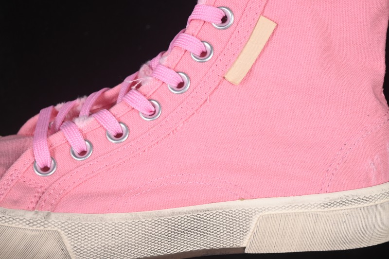 Balenciaga Paris Low Top Distressed Lace-Up Fashion Sneakers - W3RC35592