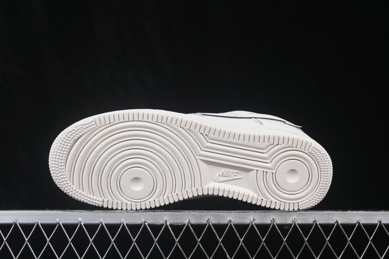 Nike Air Force 1 '07 Low Casual Sneakers - DN9688-119