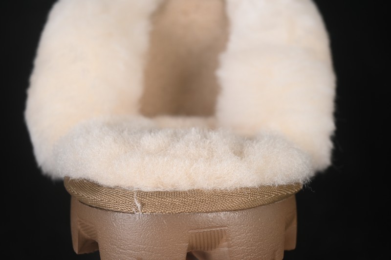 UGG Slipper Evolution Comfortable Flat Closed-Toe Slippers - 1180