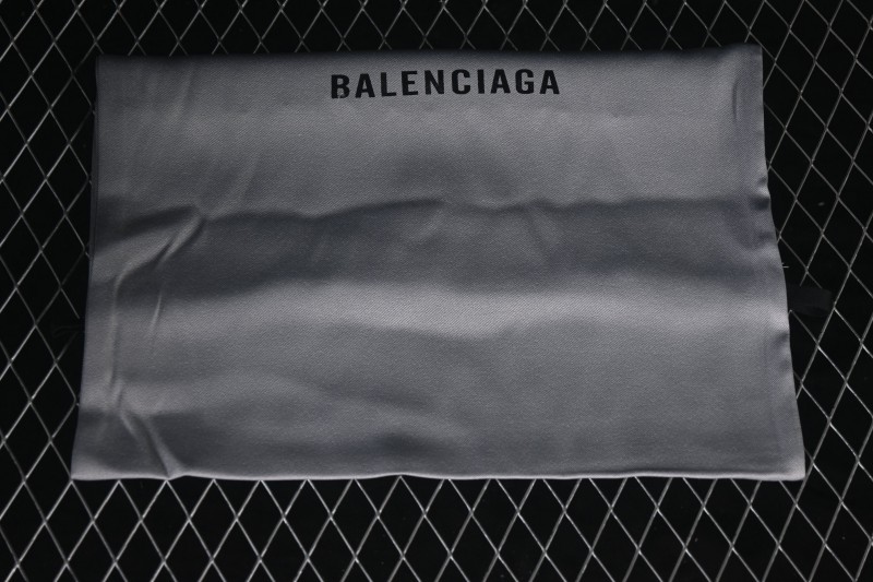 Balenciaga Jet Chunky Low-Top Dad Sneakers with Embossed Print - WMRTN9010