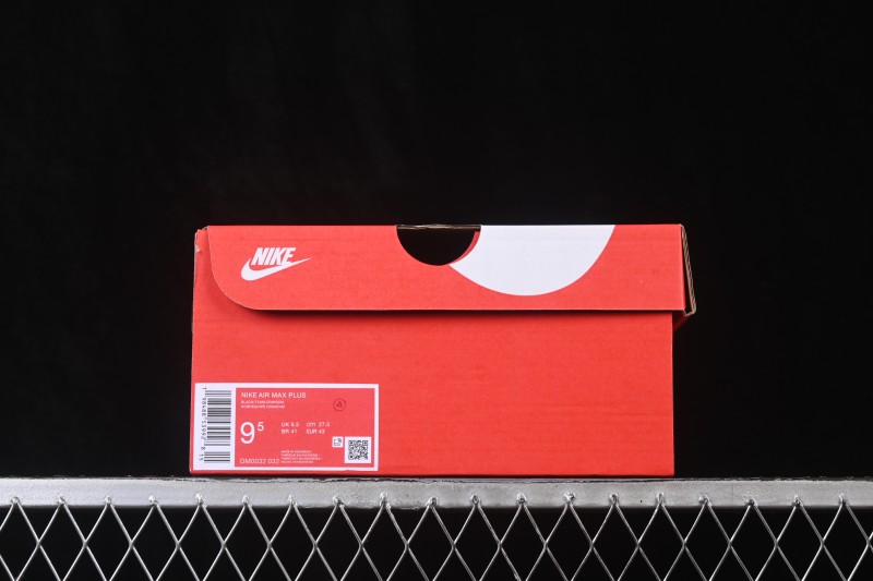 Nike Air Max Plus Retro Running Shoes with Air Cushion - DM0032-032
