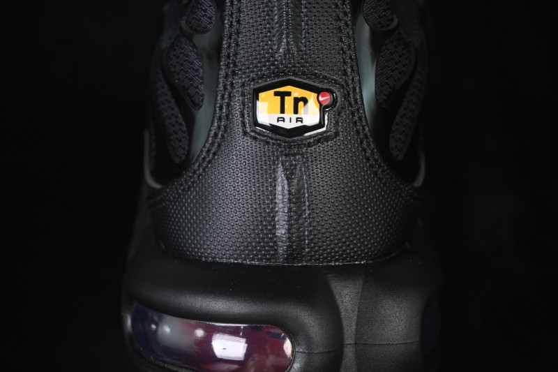 Nike Air Max Plus Retro Running Shoes with Air Cushion - DM0032-032