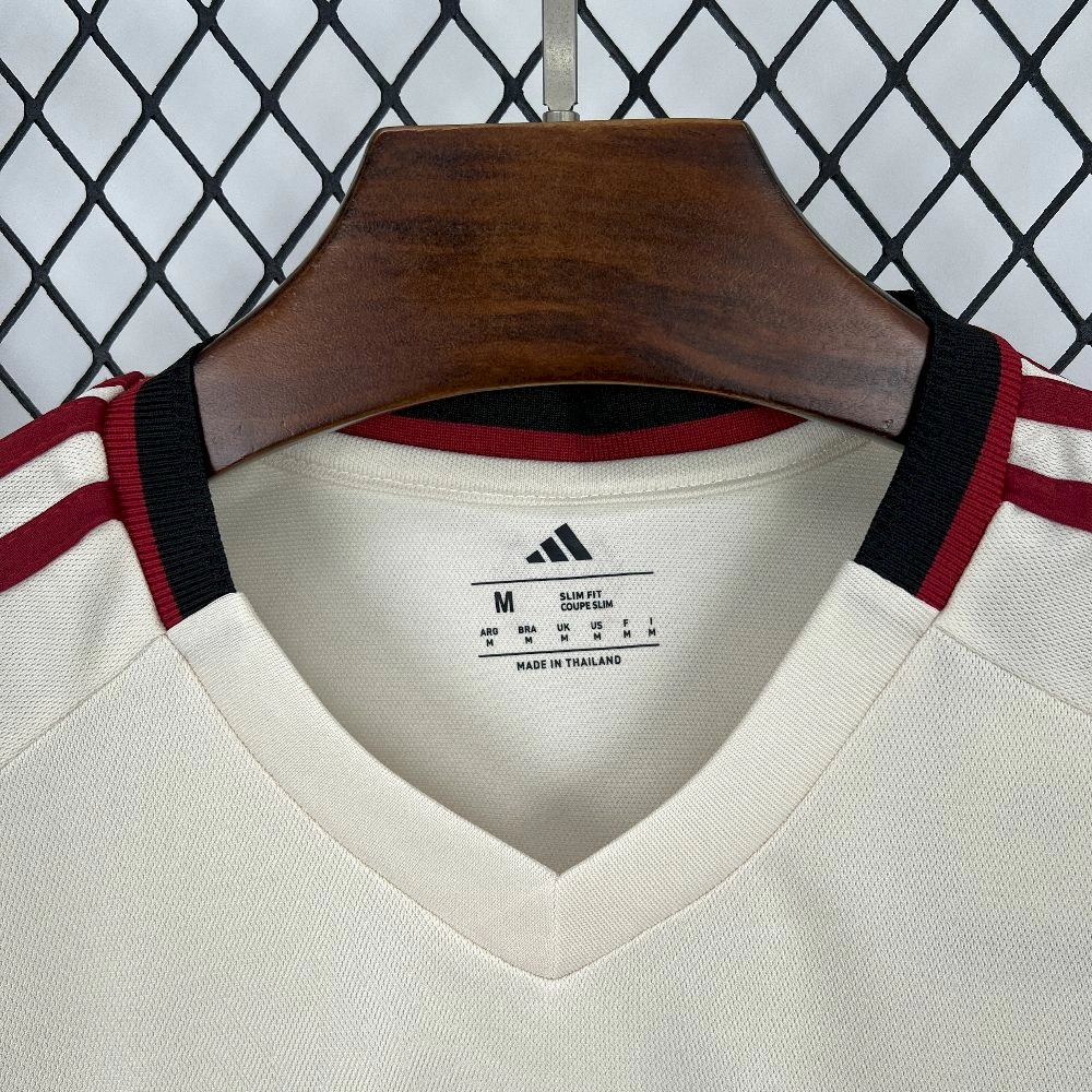 2025/26 Liverpool Away Jersey