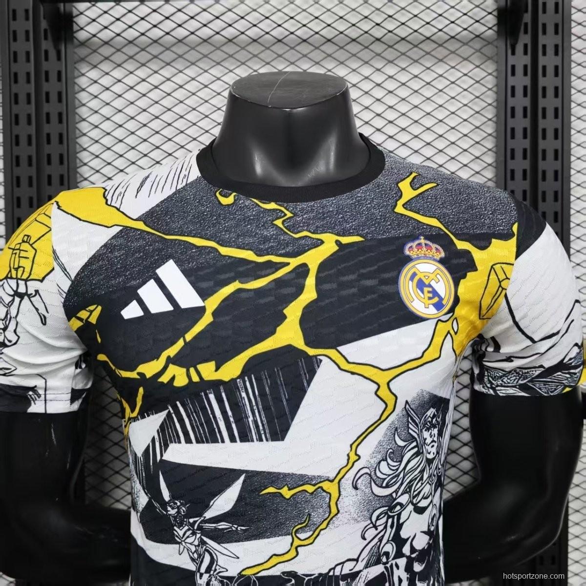 Player Version 25/26 Real Madrid Avengers White Pre-Match Jersey