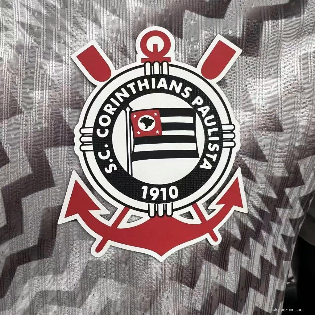 Player Version 26/27 Corinthians Goalkeeper Jersey With Distinctive Black/White Zigzag Pattern