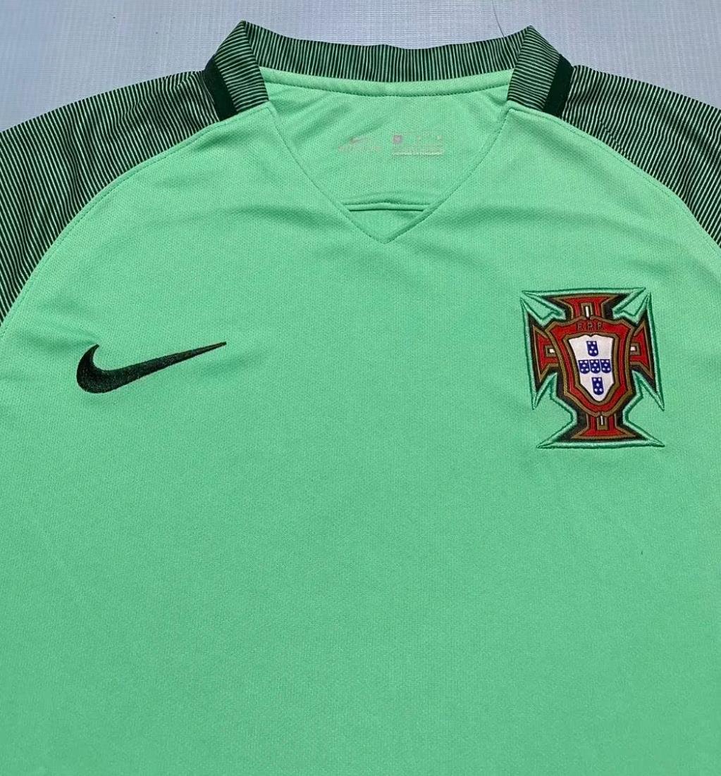 Retro 2016 Portugal Away Green Long Sleeve Jersey